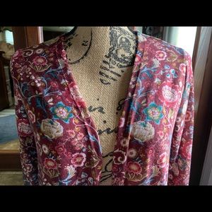 🌷 Beautiful Lularoe Sarah Duster Cardigan🌷